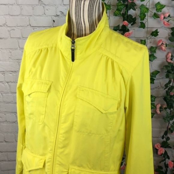 Eddie Bauer Travex Bright Yellow Nylon Rain Travel Jacket Women's Large L EUC - Picture 4 of 8